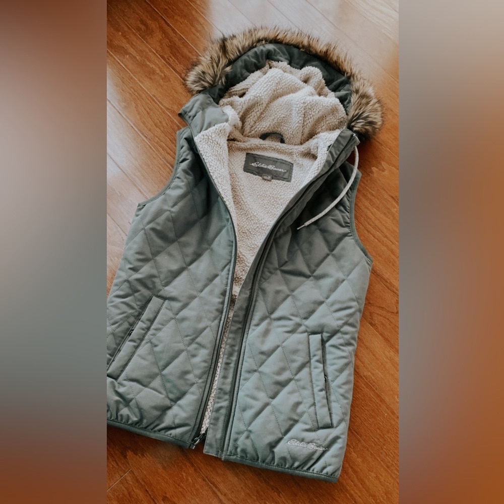 Green puffer vest